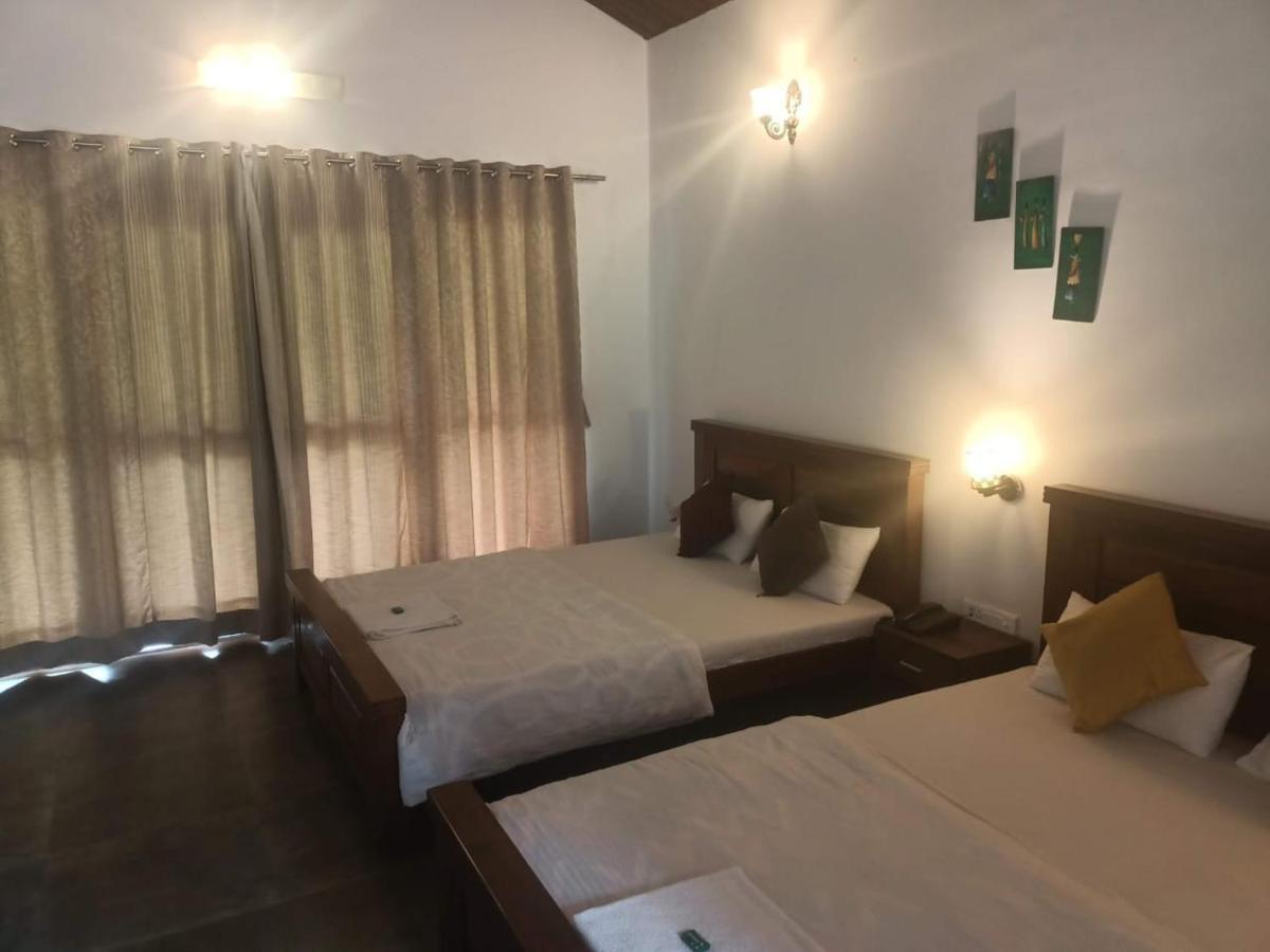 Hotel River Orchid Resort Satara Ngoại thất bức ảnh