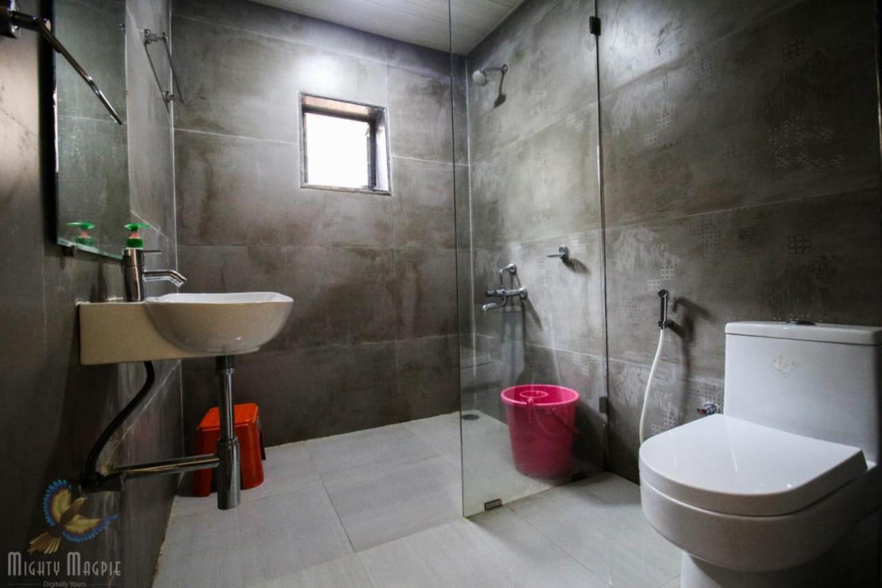 Hotel River Orchid Resort Satara Ngoại thất bức ảnh
