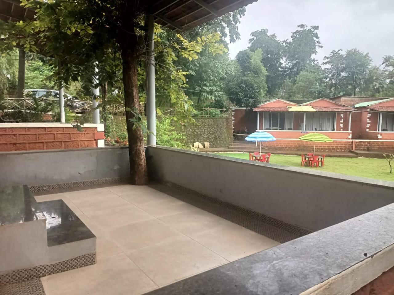 Hotel River Orchid Resort Satara Ngoại thất bức ảnh