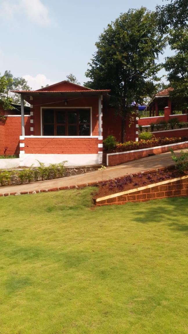 Hotel River Orchid Resort Satara Ngoại thất bức ảnh